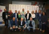 Integrantes de la gestora de IDEA CV Sagunto Puerto junto a representantes del partido en València